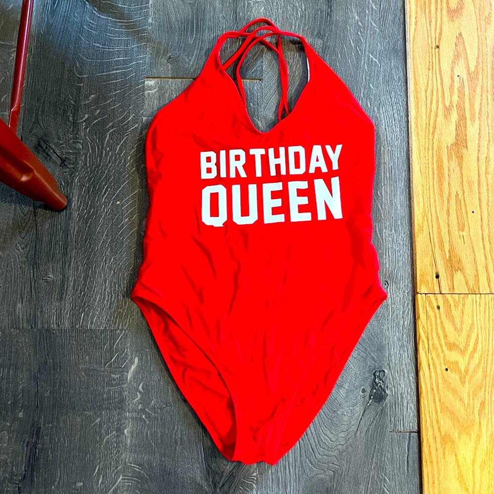 Worn once bathing suit (baywatch vibes)